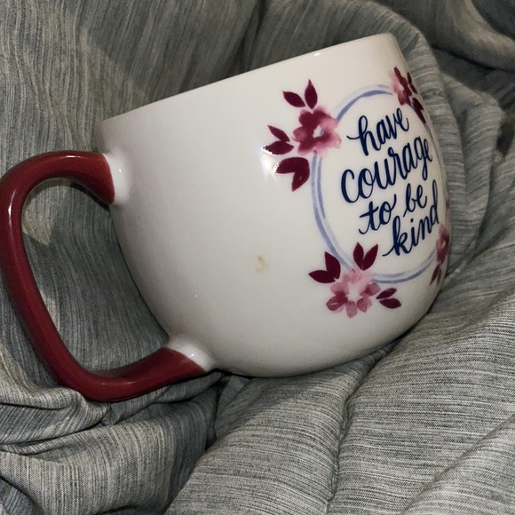 Porcelain “have courage to be kind” mug Threshold - Picture 7 of 7
